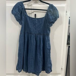 American Eagle size Medium (denim blue color) dress, cute embroidery on sleeve